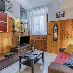 Guesthost - Comfy Apartment Near The Pisa Tower X4